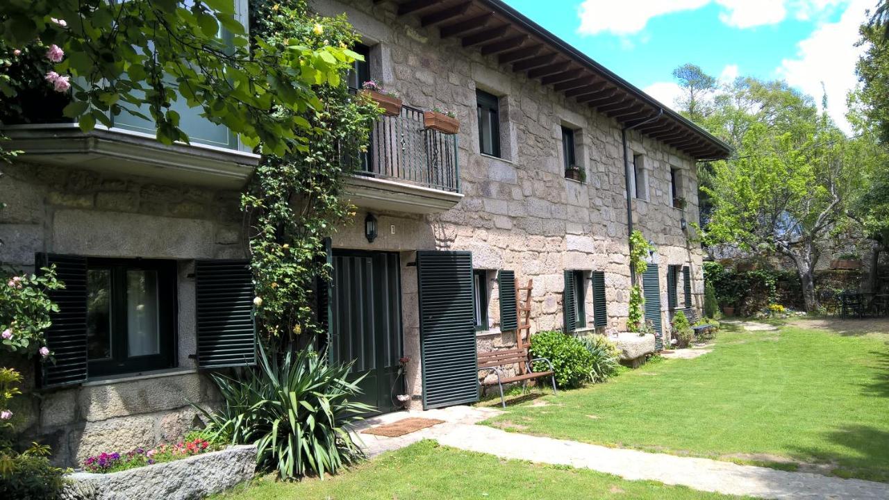 Hostal Conjunto Entre Acebos Sotillo de Sanabria Exterior foto