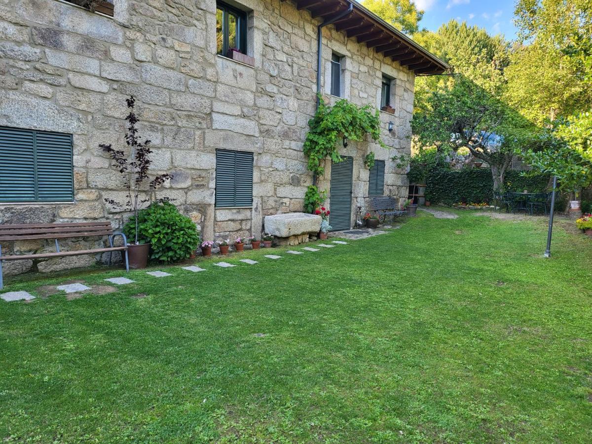 Hostal Conjunto Entre Acebos Sotillo de Sanabria Exterior foto
